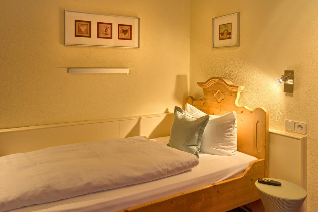 Hotel & Restaurant Kaiserhof Bad Bellingen Δωμάτιο φωτογραφία